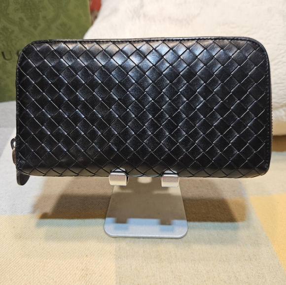 ￼￼Bottega Veneta Intrecciato Zip-Around Wallet (Vintage quality) - Picture 2 of 15